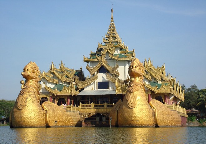 yangon-myanma-karaweik