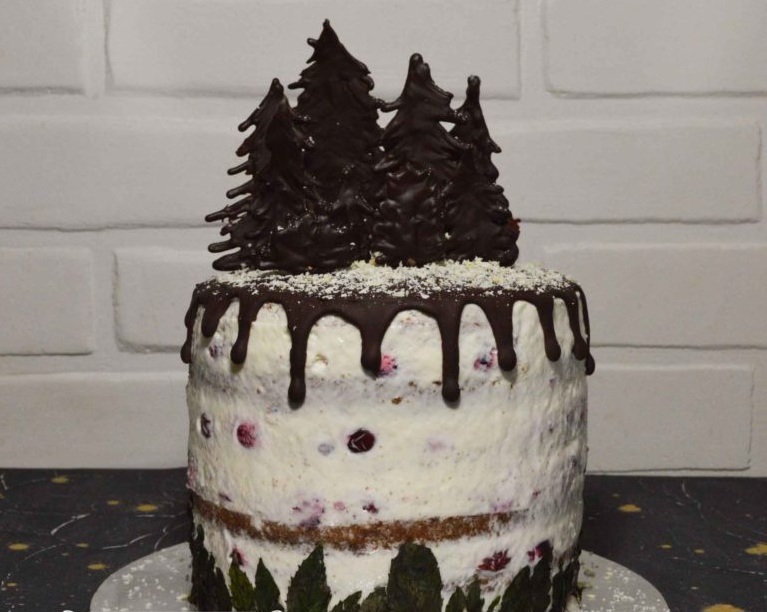 Шварцвальдський торт з шоколадними ялинками