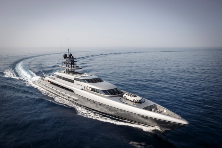 Морские моторные яхты