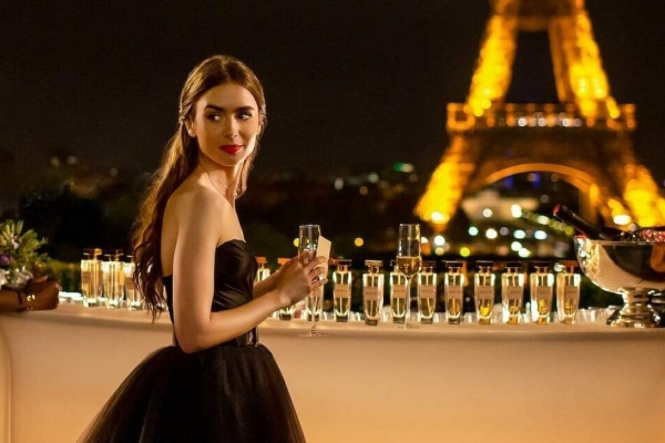 Эмили в Париже