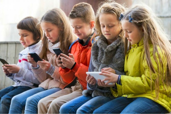 YouTube изменяет правила монетизации видео для детей