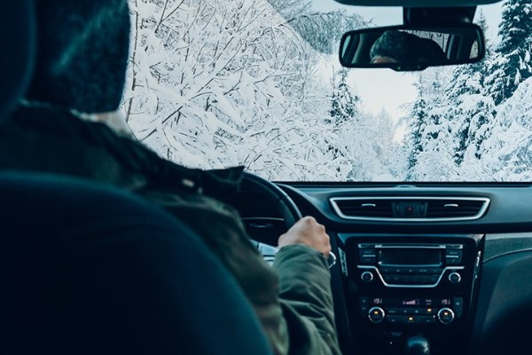 Как заводить автомобиль зимой