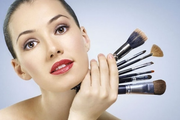 Аллергия на косметику: как ее избежать?