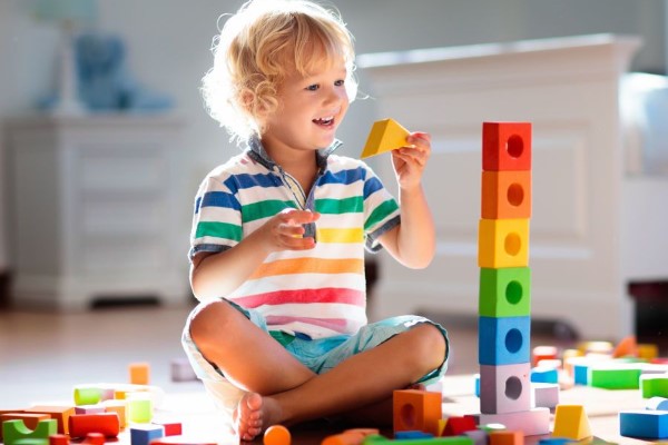 Зачем детям игрушки