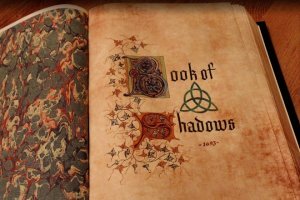 Магические книги