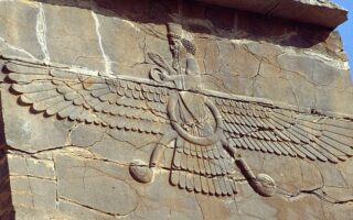 Ахура Мазда