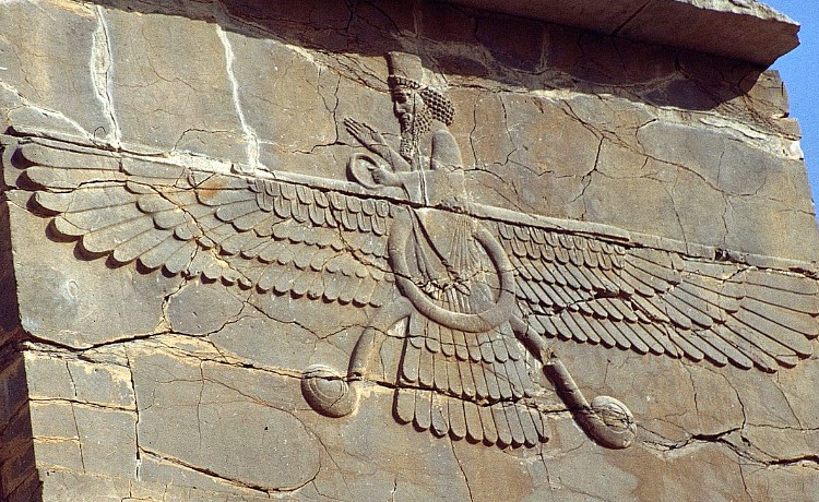 Ахура Мазда