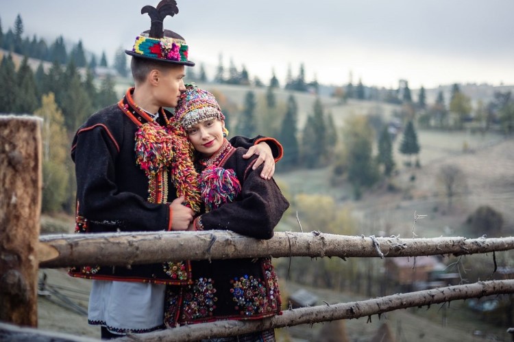 Що таке діалектизми