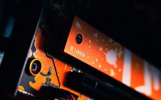 Що таке материнська плата