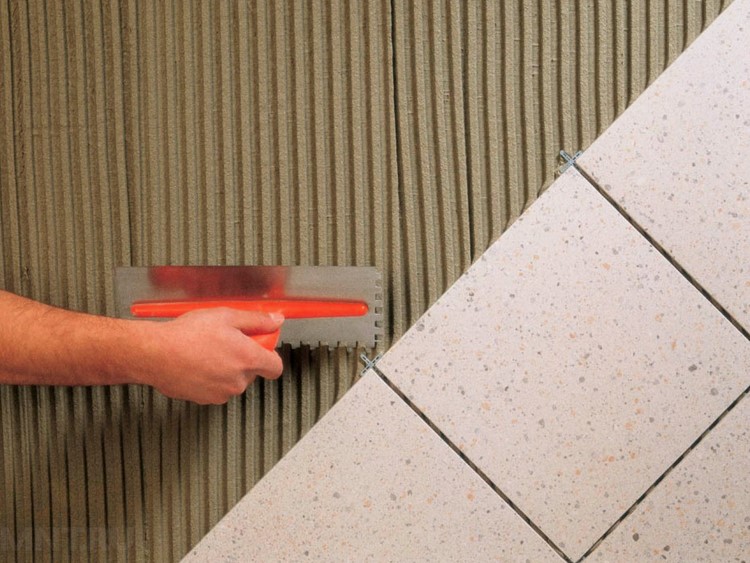 Як вибрати клей для плитки