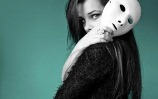 Що таке стилістично забарвлені слова