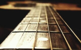 Железные струны и нейлоновые