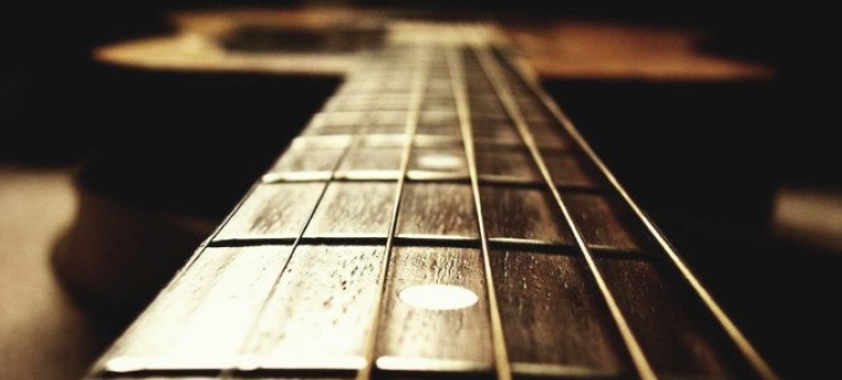 Железные струны и нейлоновые