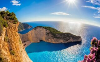 Бухта Навагіо, Греція