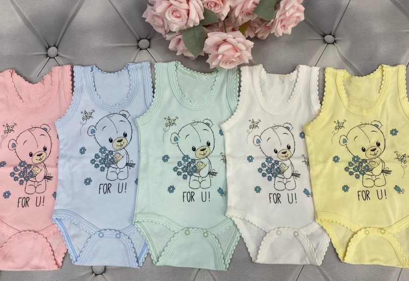 Як обрати боді для новонародженого