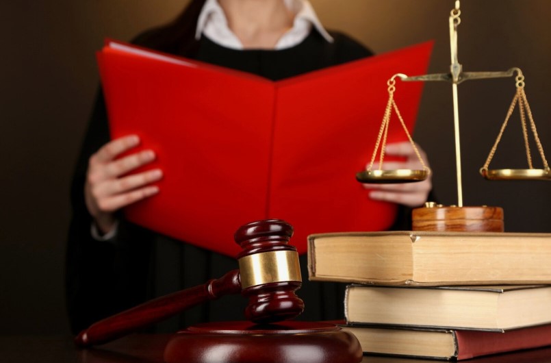 Що таке правовий прецедент