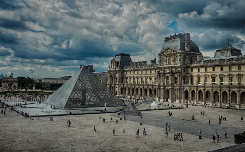 Лувр: храм мистецтва