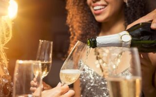 Як вибрати келих для шампанського