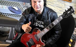 Энди Ла Рок и его фирменная гитара