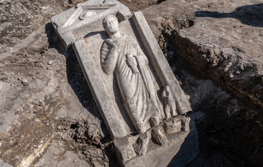 Що таке речові історичні джерела