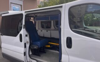 Коли потрібна служба перевезення лежачих хворих?