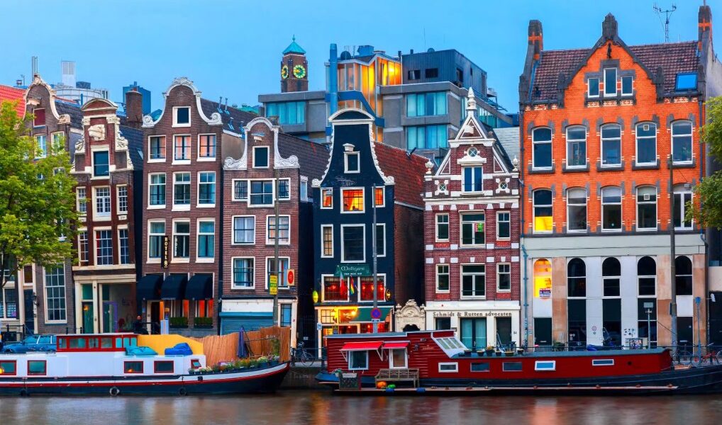 Пассажирские перевозки в Нидерланды